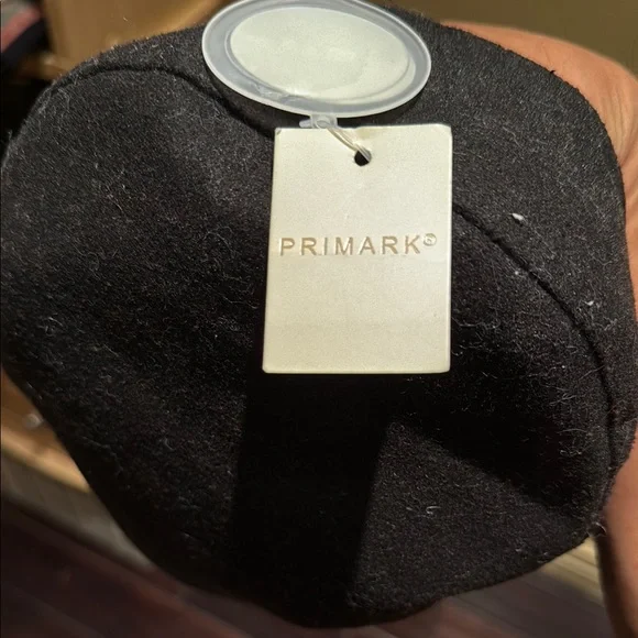 Black Newsboy Cap - Picture 2 of 3